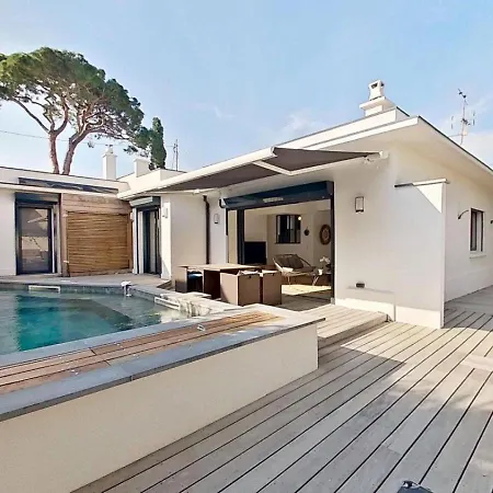 Suzond 8 Personnes Avec Pisicine Et Entierement Climatisee
